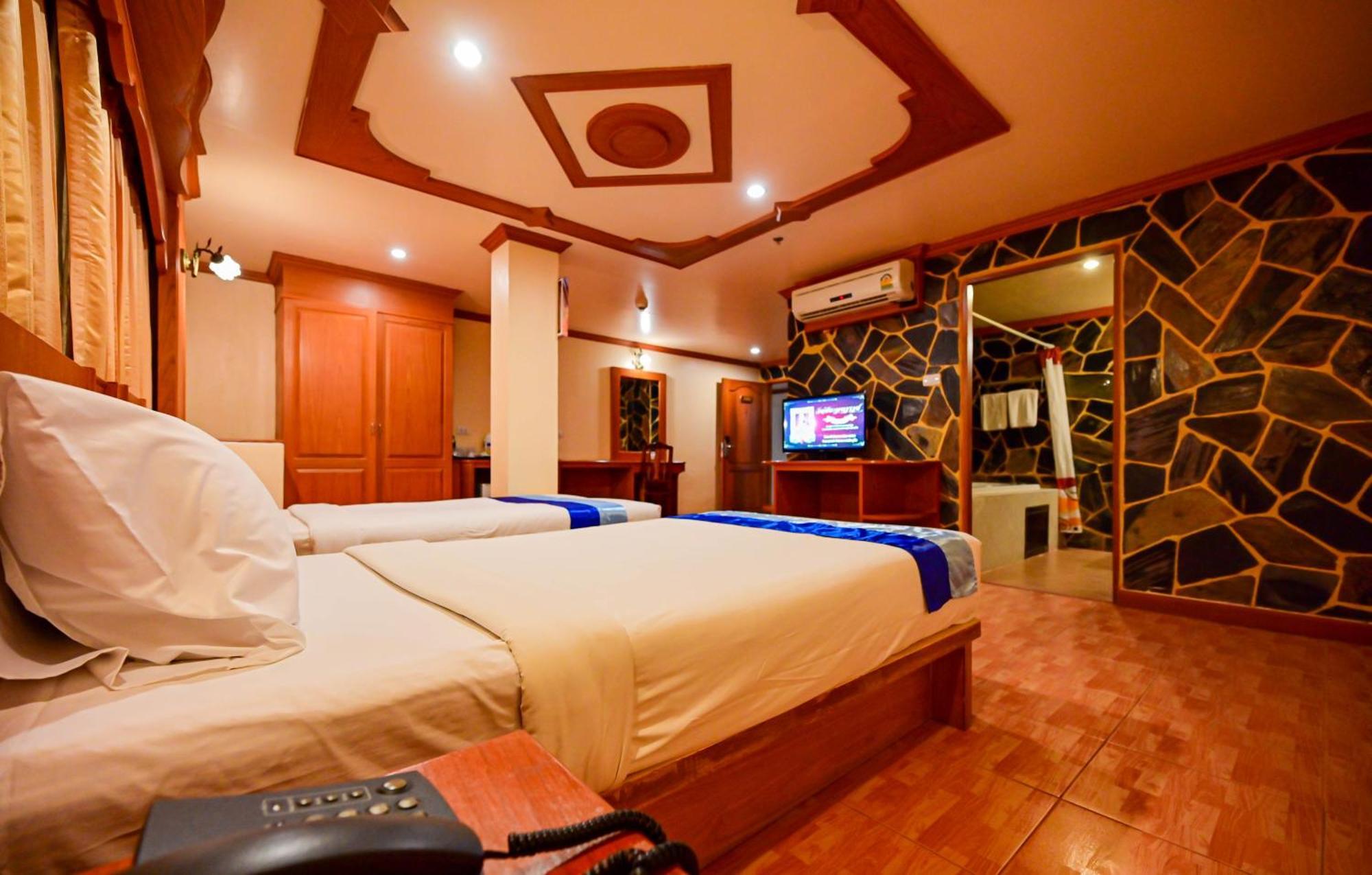 Tiger Complex Hotel Patong Kültér fotó