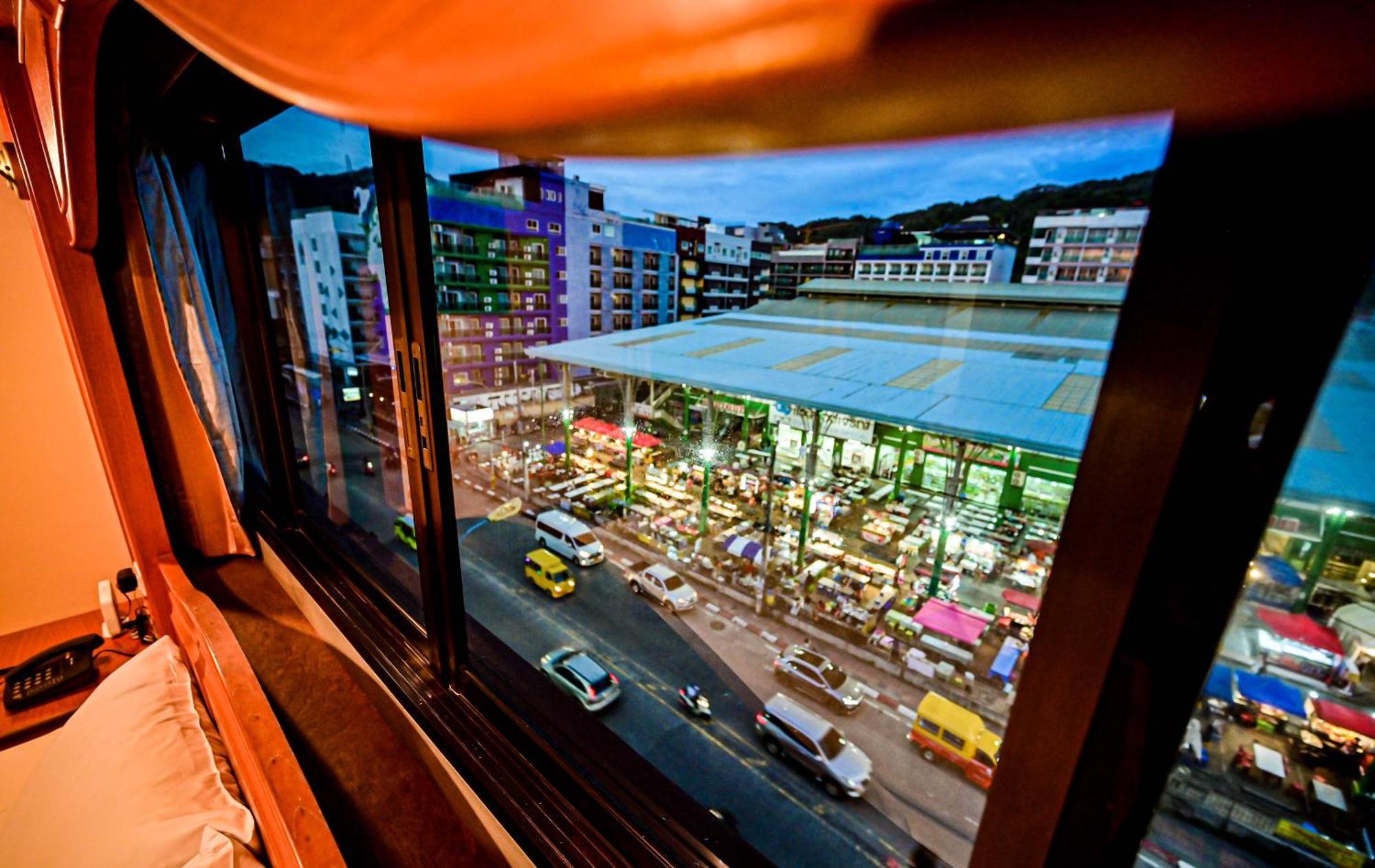 Tiger Complex Hotel Patong Kültér fotó